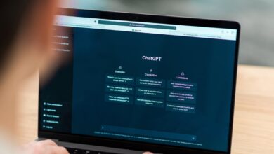Learn the tricks to using AI content generators with this bundle