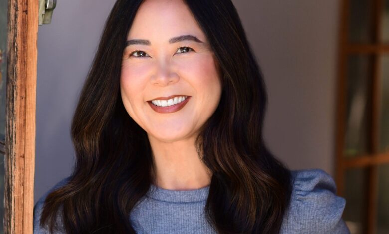 Innovation Comes From Finding Creative Solutions Within Existing Frameworks: Interview with New York Times Bestselling Author Evelyn Skye Innovation Comes From Finding Creative Solutions Within Existing Frameworks: Interview with New York Times Bestselling Author Evelyn Skye